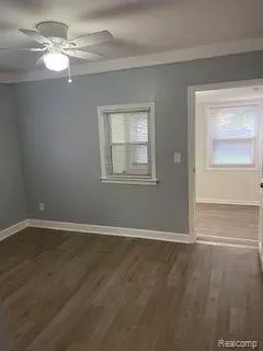 Dearborn Heights, MI 48125,18167 COLGATE Street