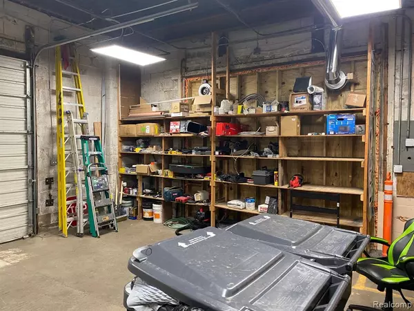 Kalamazoo, MI 49007,525 E Kalamazoo Avenue