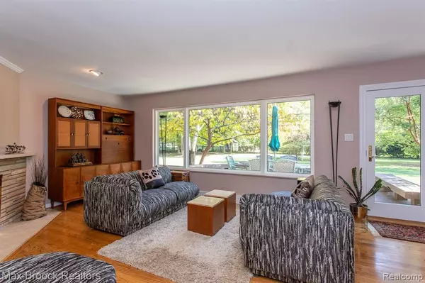 Beverly Hills, MI 48025,32510 BELL VINE Trail