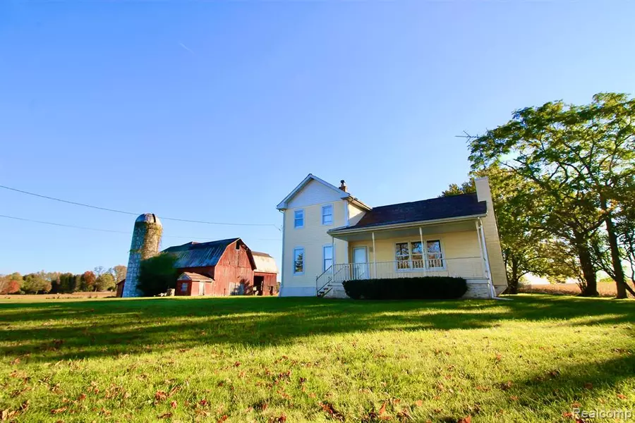 10417 VASSAR Road, Grand Blanc, MI 48439