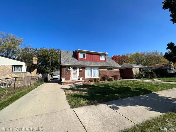 Grosse Pointe, MI 48236,21111-15 MOROSS Road