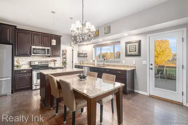 Dexter, MI 48130,3051 FIELDSTONE Drive