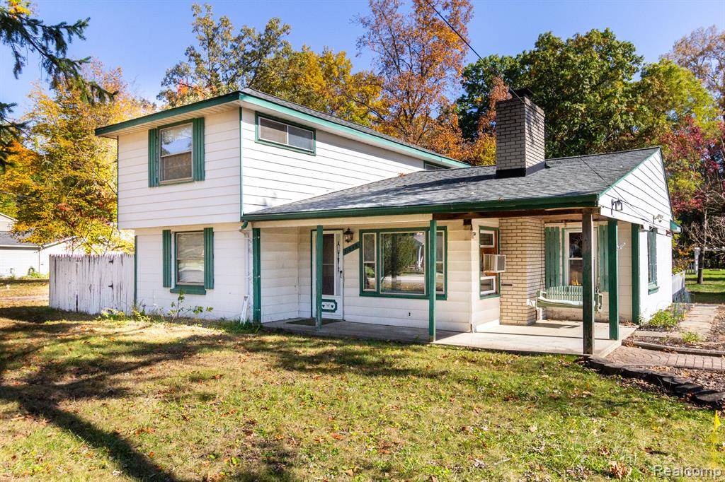 Farmington Hills, MI 48336,21048 WHITLOCK Street