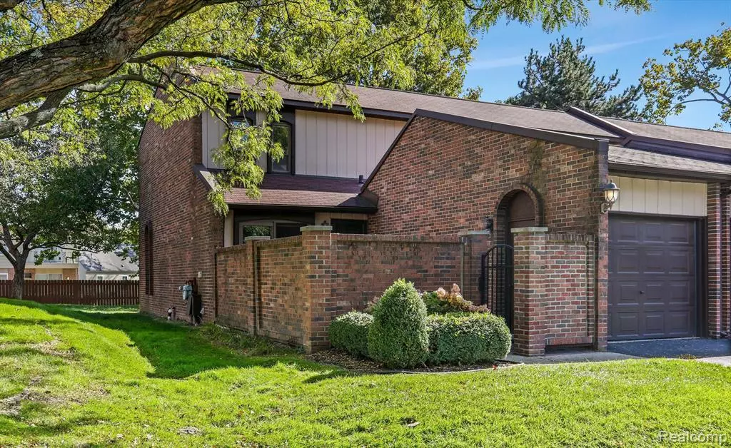 Troy, MI 48084,1097 KIRTS Boulevard