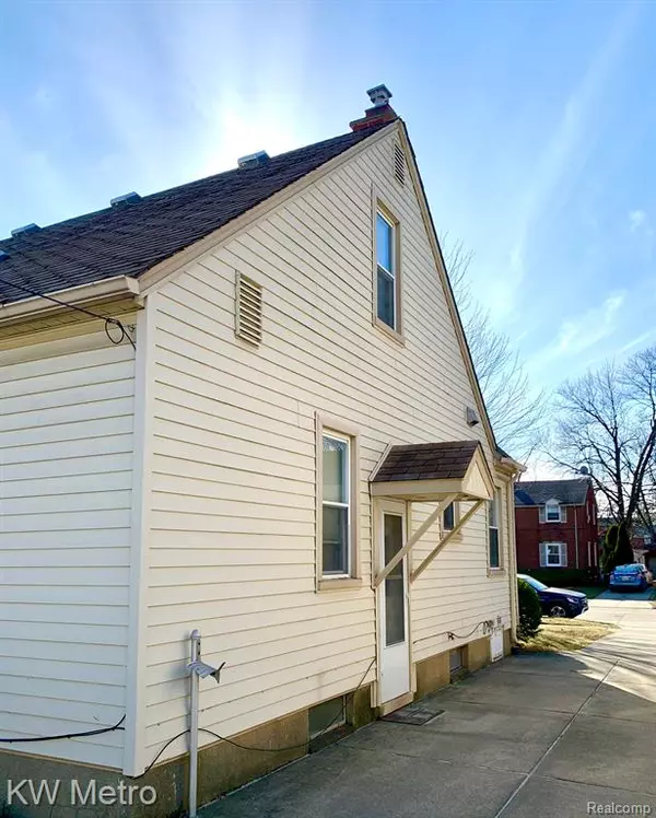 Dearborn, MI 48128,2038 N MILDRED Street