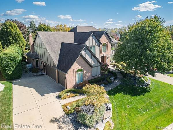 54398 RIDGEVIEW Drive,  Shelby Twp,  MI 48316