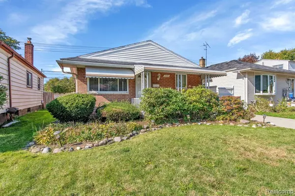 Eastpointe, MI 48021,23761 TUSCANY Avenue