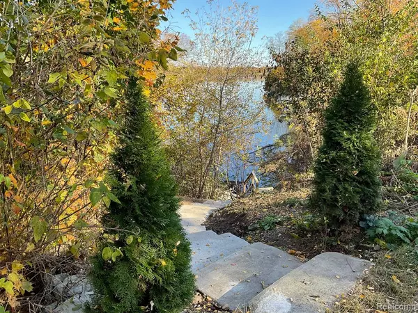 Belleville, MI 48111,47090 DENTON Road