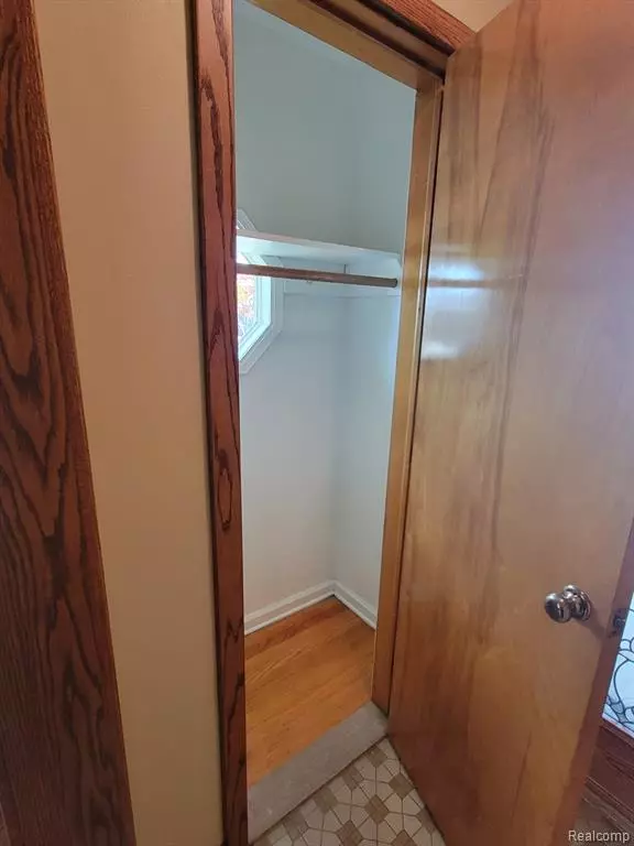 Trenton, MI 48183,3345 BRIDGE Street