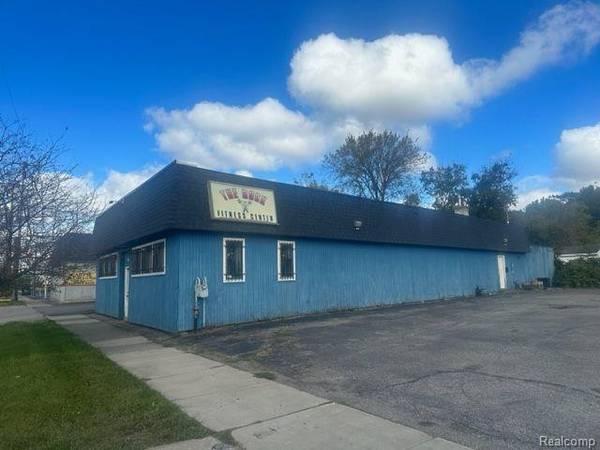 2623 S SAGINAW Street, Flint, MI 48503