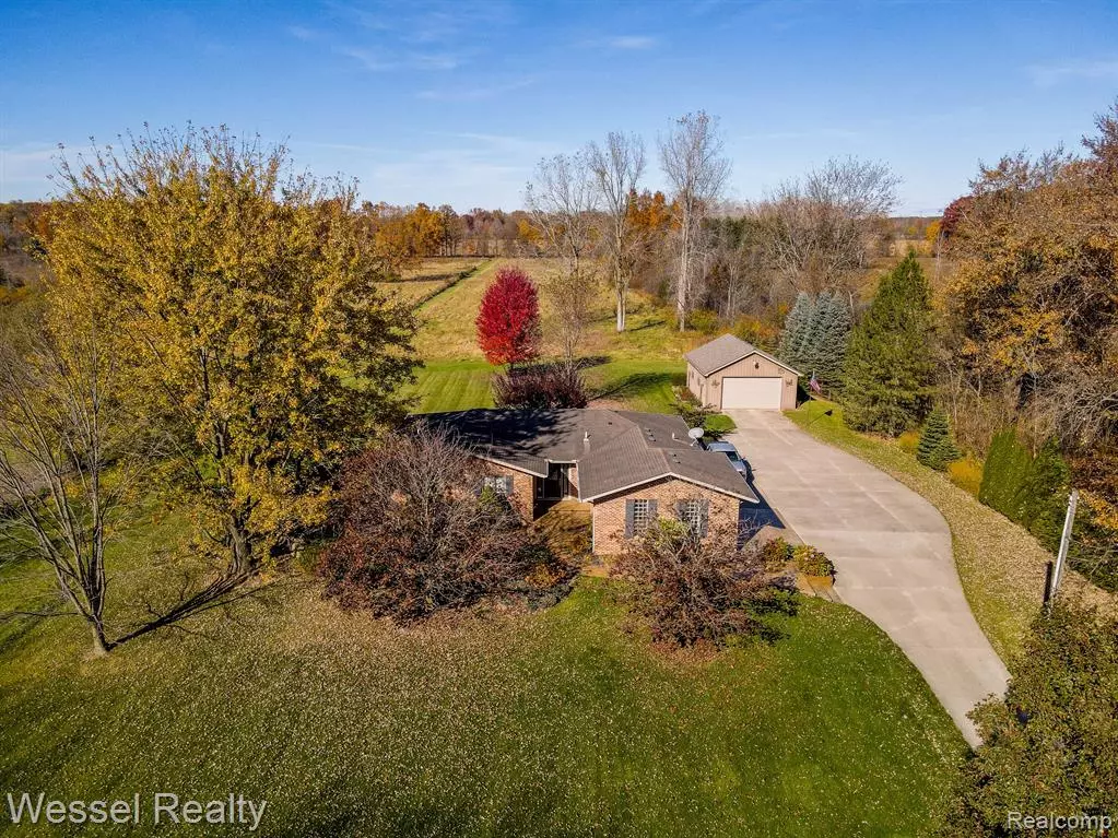 Armada, MI,22575 32 MILE Road