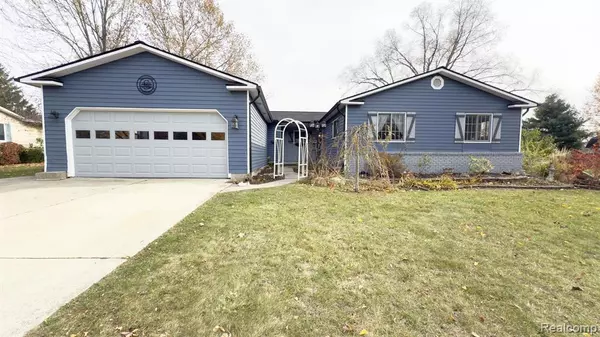 432 MANSFIELD Drive, Lapeer, MI 48446