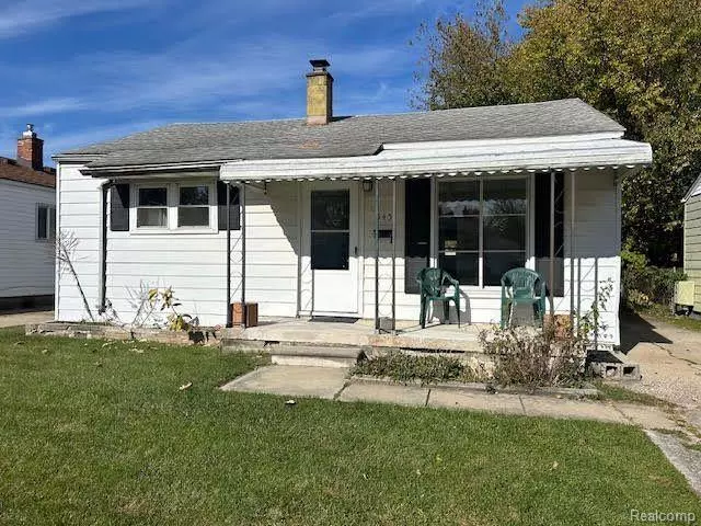 545 E HARWOOD Avenue, Madison Heights, MI 48071