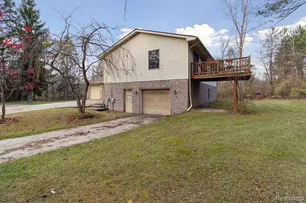 Metamora, MI 48455,3711 PINE CREEK Road