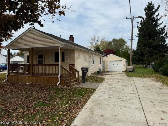 120 TITUS Street, Imlay City, MI 48444