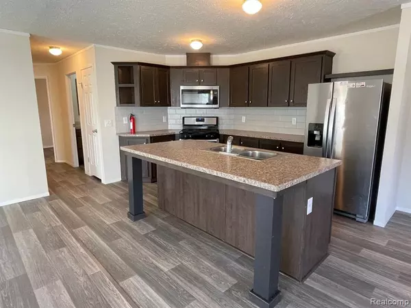 Linden, MI 48451,15542 Pine Cone Court