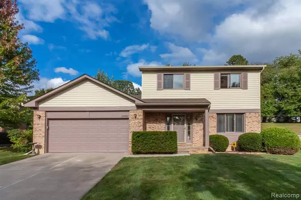 24530 SIMMONS Drive, Novi, MI