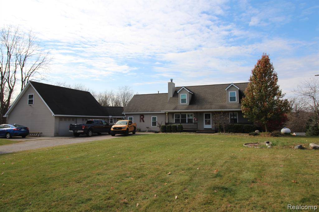 1228 Elliott Road, Fowlerville, MI 48836