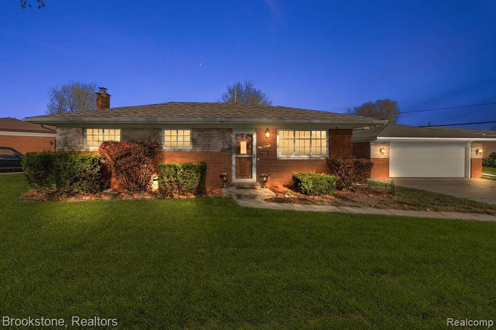 30108 IROQUOIS Drive, Warren, MI 48088