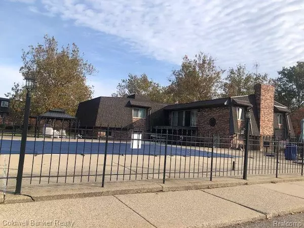 Saint Clair Shores, MI 48080,420 RIVIERA Drive