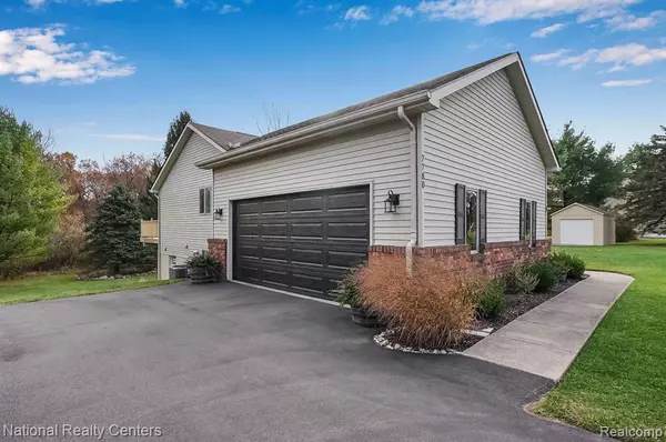 Pinckney, MI 48169,7780 THUNDER BAY Drive