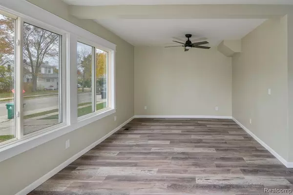 Eastpointe, MI 48021,22816 SHAKESPEARE Avenue