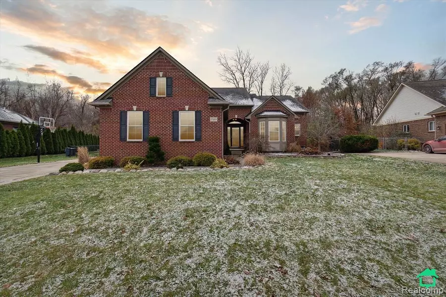 27219 Celtic Drive, Flat Rock, MI 48134