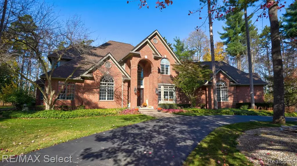 5430 ARBOR BAY, Brighton, MI 48116