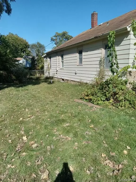Lansing, MI 48917,2506 W KALAMAZOO Street