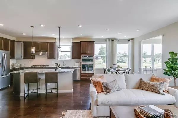 Utica, MI 48315,55674 OAK POINTE Drive