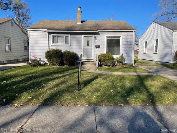 553 E BROCKTON Avenue, Madison Heights, MI 48071