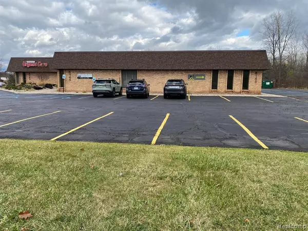 Grand Blanc, MI 48439,8145 S SAGINAW Street