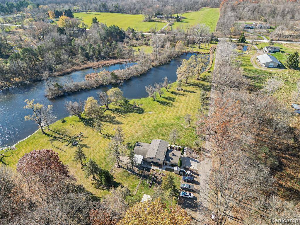 South Lyon, MI 48178,8760 S RUSHTON Road