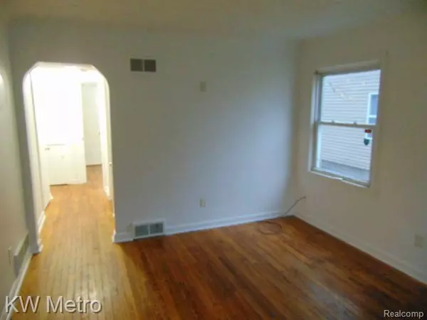 Inkster, MI 48141,26961 ROSS Street