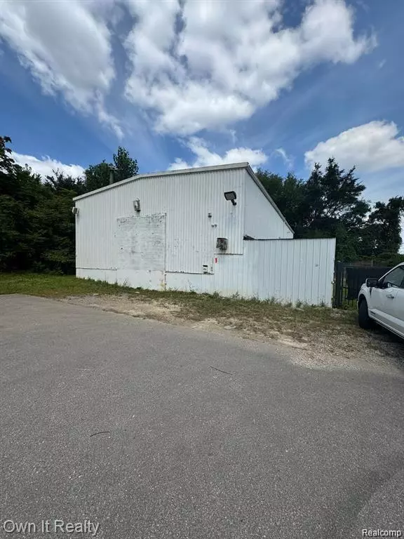 Detroit, MI 48210,8060 HOLMES Street