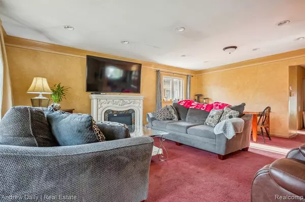 Dearborn Heights, MI 48125,4108 HARDING Street