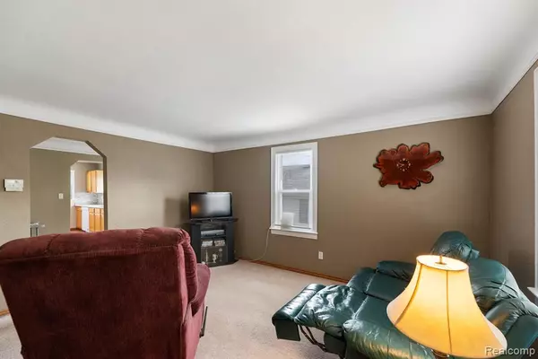 Dearborn Heights, MI 48125,25576 HANOVER Street