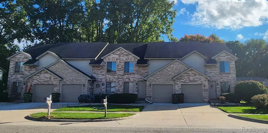 Shelby Twp, MI 48316,8428 ANNSBURY Drive