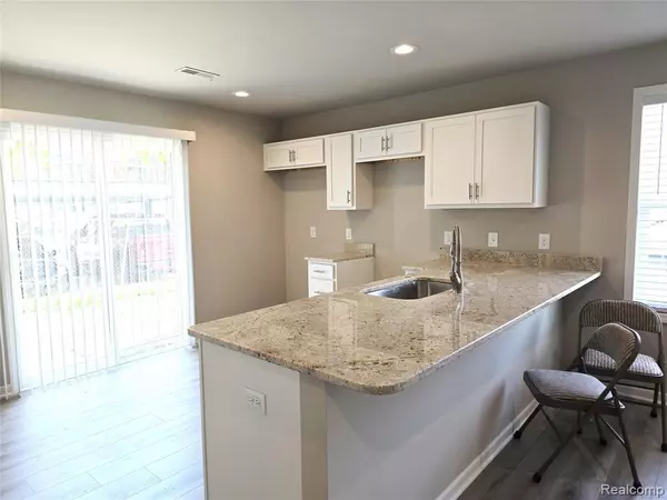 Roseville, MI 48066,18750 14 MILE Road