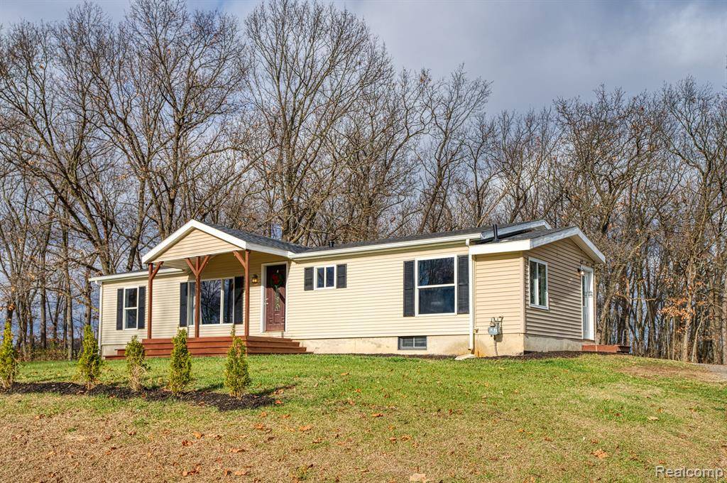 Gregory, MI 48137,511 1ST Street