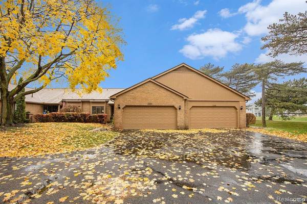 2206 LONDON BRIDGE Drive, Rochester Hills, MI 48307