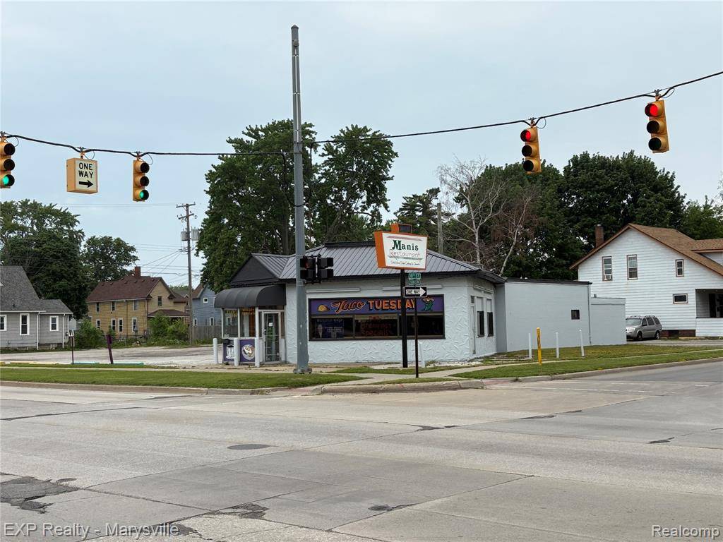 1232 10TH Street, Port Huron, MI 48060