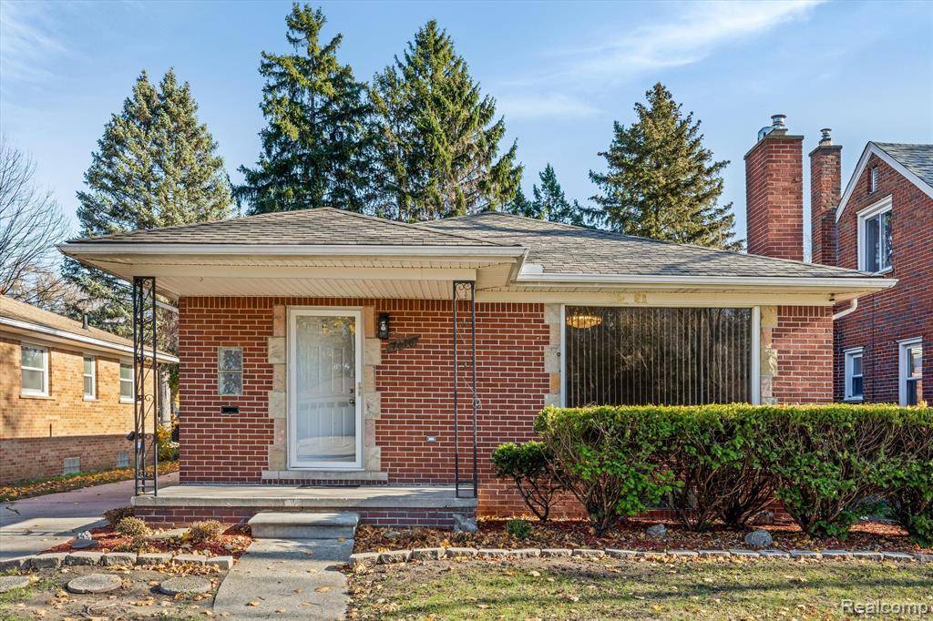 Dearborn Heights, MI 48127,7610 W GRAYFIELD Street