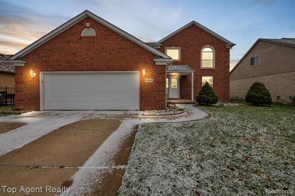 41664 STONEHENGE MANOR Drive, Clinton Twp, MI 48038