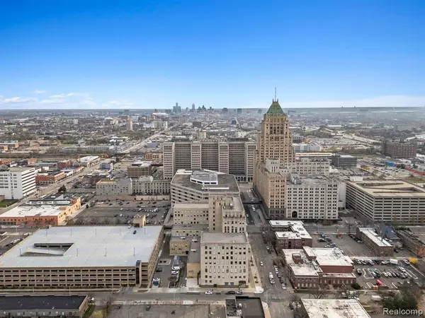 Detroit, MI 48202,7430 2ND Avenue