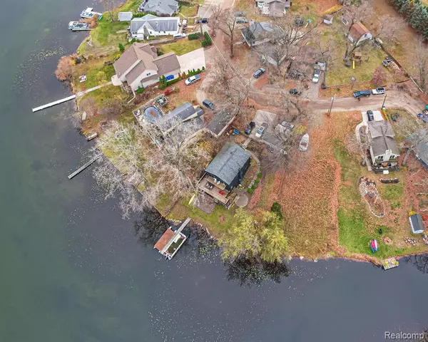 White Lake, MI,1225 GROVE POINT Drive