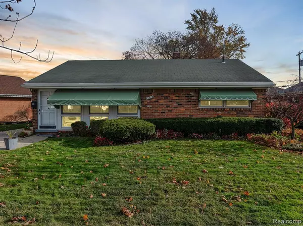 18515 HINTON Street, Riverview, MI 48193