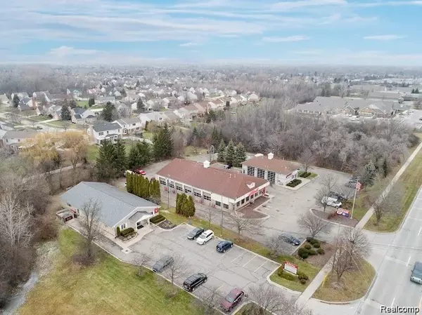 5573 N Canton Center Rd, Canton, MI 48187
