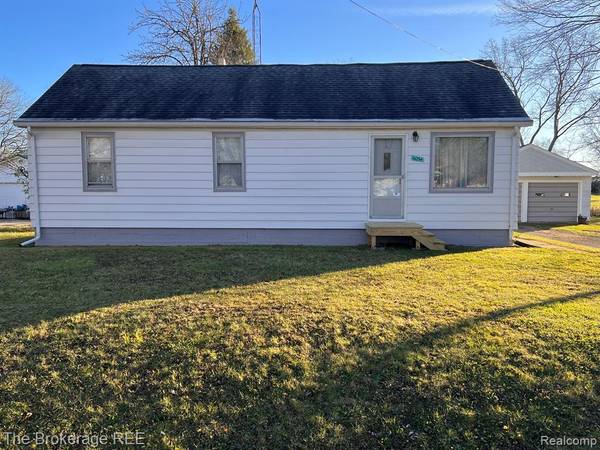 6054 BELLINGHAM, Burton, MI 48519