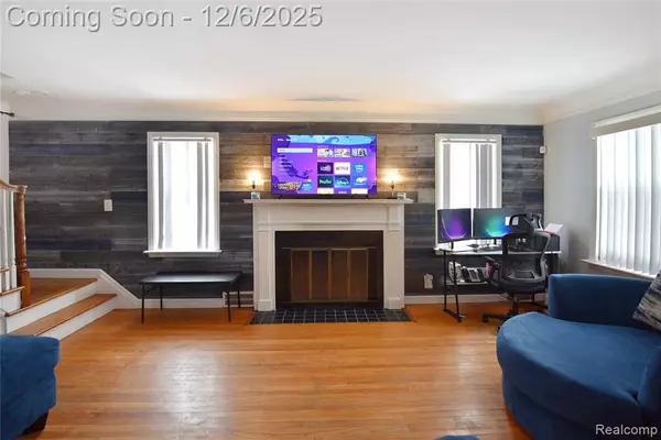 Southfield, MI 48075,17228 DORSET Avenue